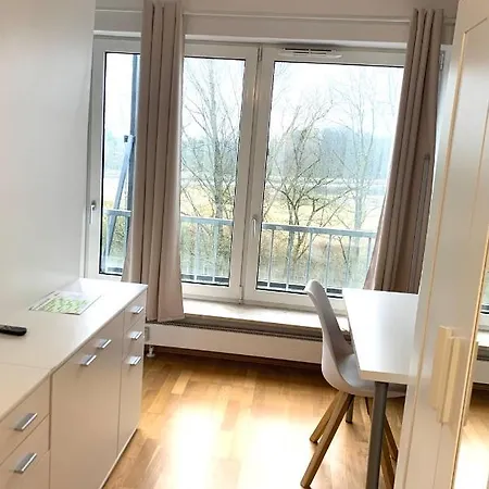 Beautiful Premium Apartment, Near , Wifi , Free Parking Appartement *